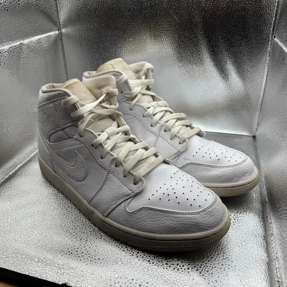 Size 13 Nike Air Jordan 1 Mid Triple White Mens‎ Basketball Shoes 554724-130